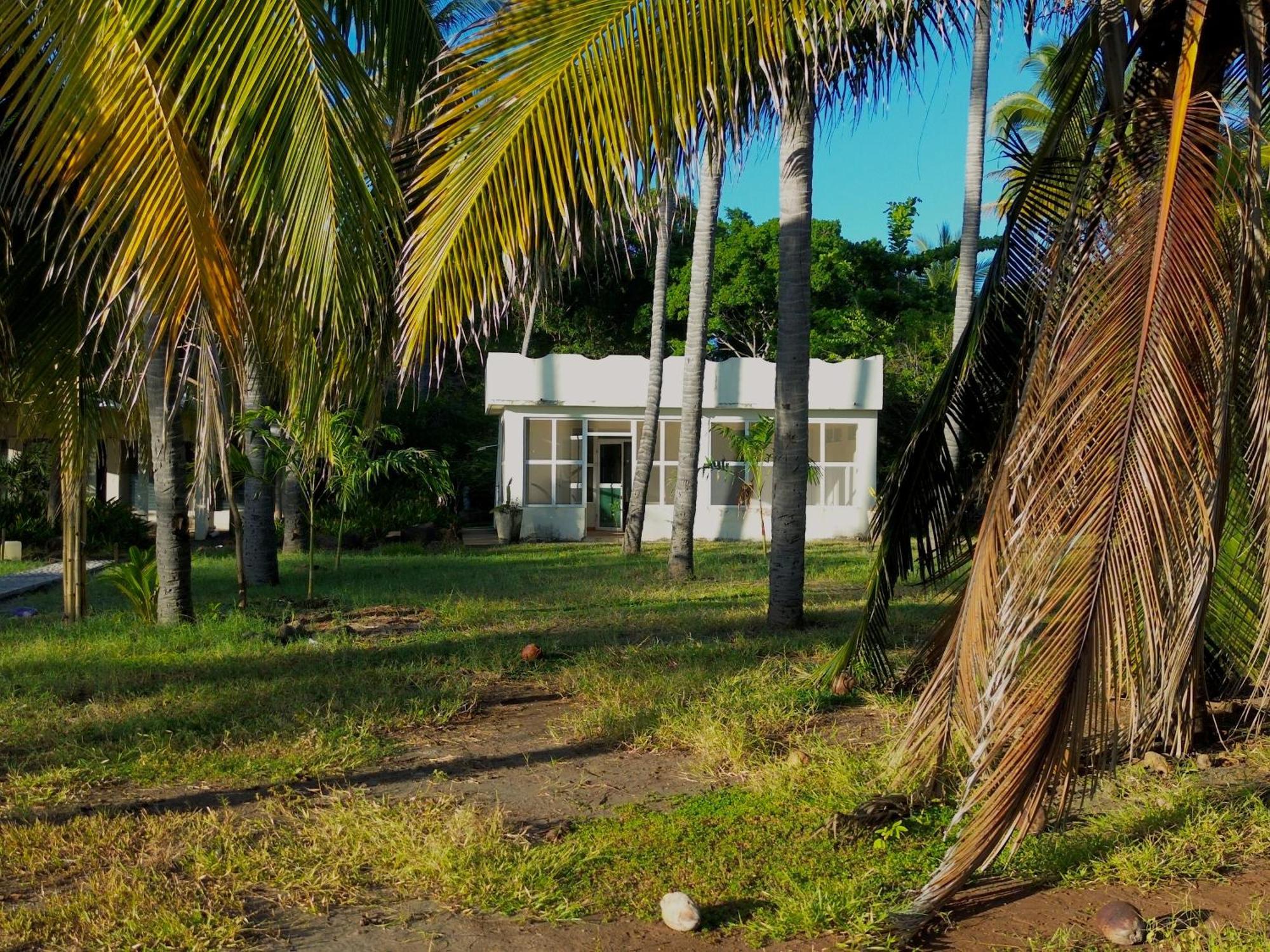 Sugarloaf Beach House & Surf Lodge El Cuco Exterior photo